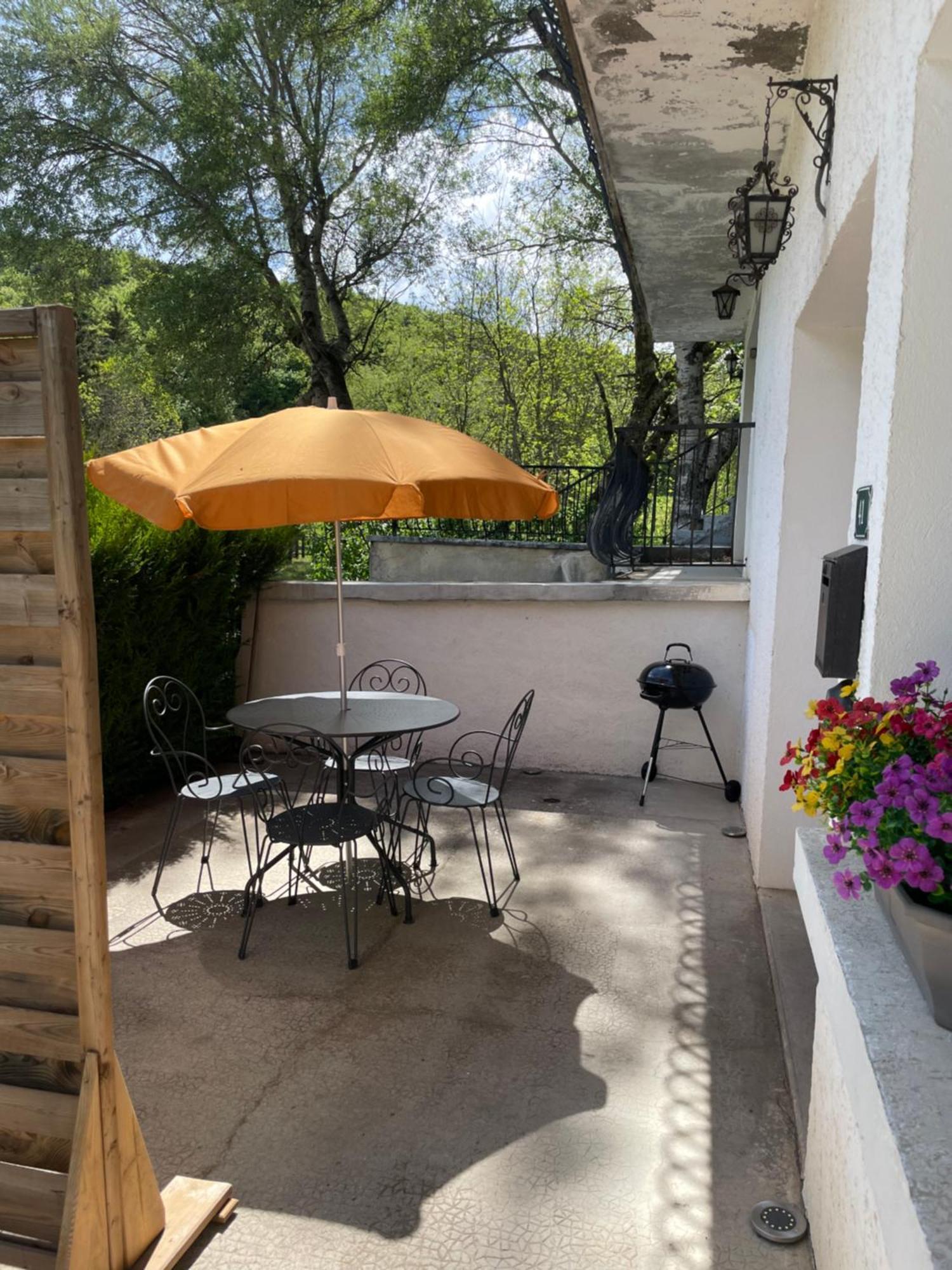 Pont De Frappe Apartment Chabottes Exterior foto